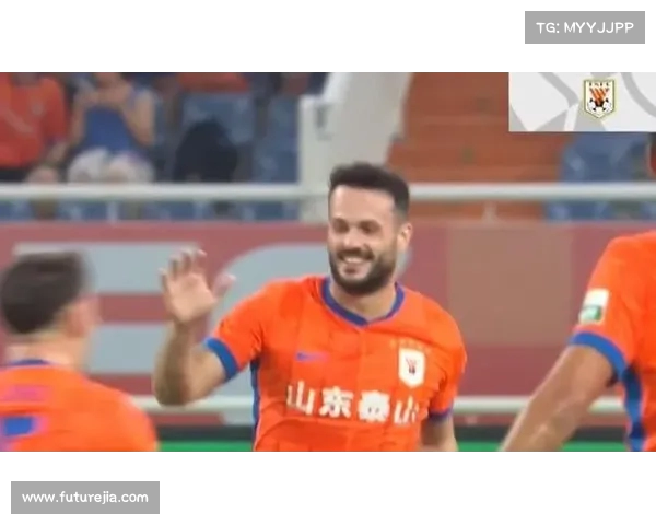山东领先新鹏城2-0 李小恒与卡扎伊什维利分别破门助攻 山东领先新鹏城2-0 李小恒与卡扎伊什维利分别破门助攻