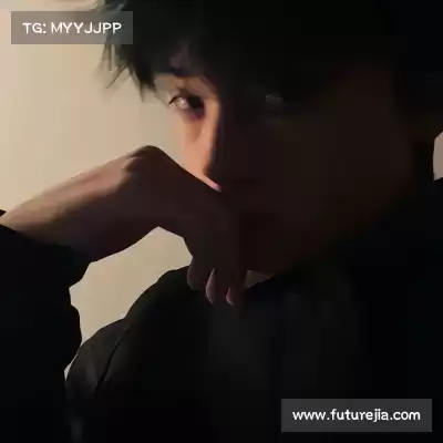 邹京曼